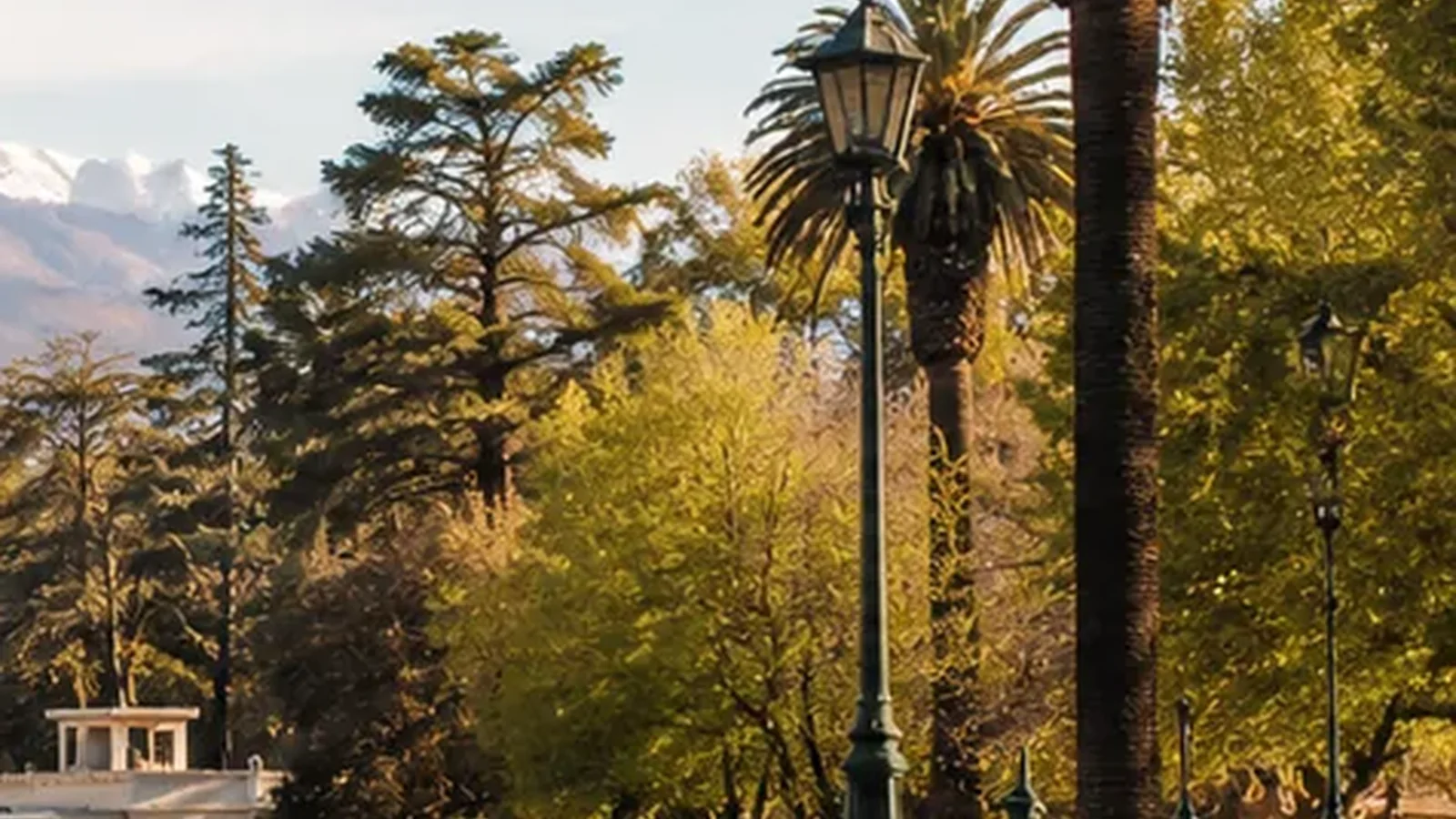Mendoza ciudad, parques urbanos y Cordillera de los Andes